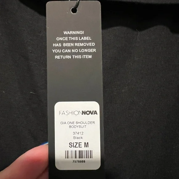 ⭐️NWT Fashion Nova Gia one shoulder bodysuit - Picture 3 of 3